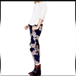 Free People blue floral corduroy pant size 29
